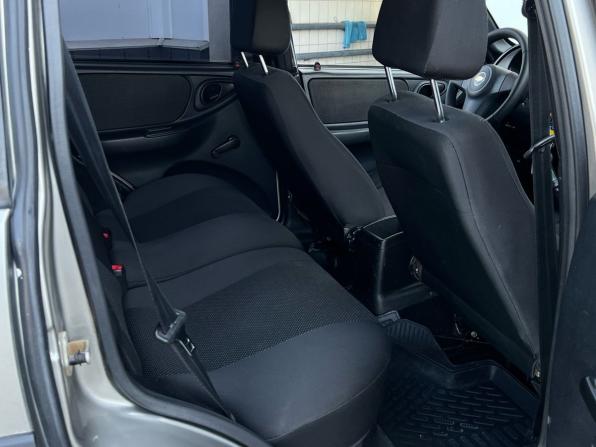 Chevrolet Niva I Рестайлинг с пробегом 2011 года, цена 639 000 рублей, 63103 км, внедорожник, Автокод Объявления