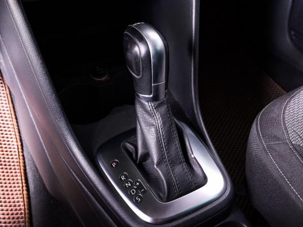 Volkswagen Polo V Рестайлинг с пробегом 2016 года, цена 1 195 000 рублей, 195000 км, седан, Автокод Объявления
