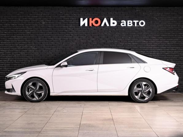 Hyundai Elantra VII (CN7) с пробегом 2021 года, цена 2 000 000 рублей, 55995 км, седан, Автокод Объявления