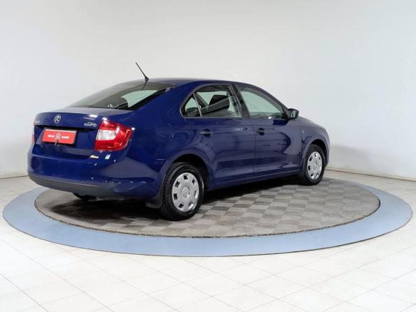 Skoda Rapid I с пробегом 2015 года, цена 709 900 рублей, 194000 км, лифтбек, Автокод Объявления