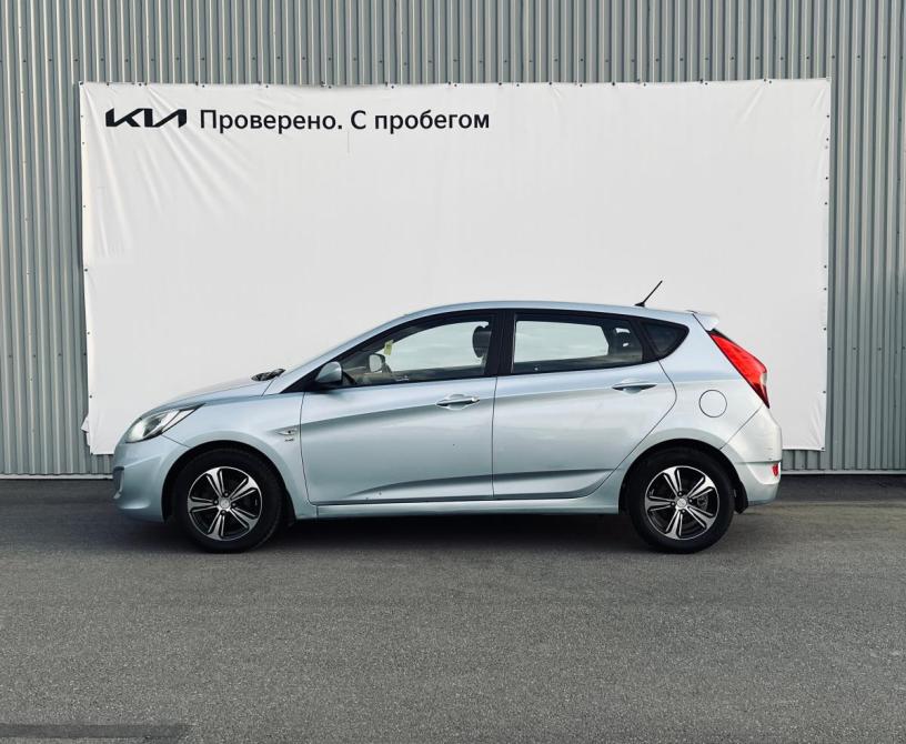 Hyundai Solaris I Санкт-Петербург  - изображение 4