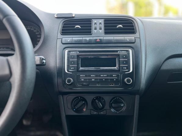 Volkswagen Polo V с пробегом 2014 года, цена 700 000 рублей, 252570 км, седан, Автокод Объявления