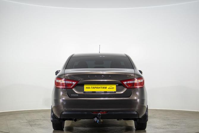 Lada (ВАЗ) Vesta I с пробегом 2018 года, цена 899 000 рублей, 154000 км, седан, Автокод Объявления