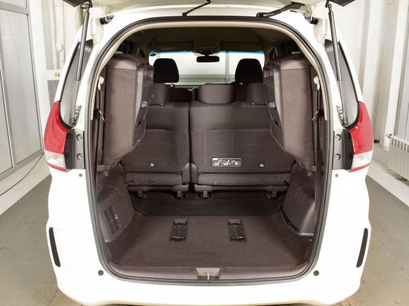Honda Freed II с пробегом 2018 года, цена 1 344 995 рублей, 56125 км, компактвэн, Автокод Объявления