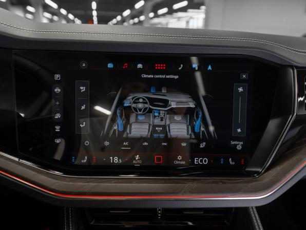 Volkswagen Touareg III Рестайлинг с пробегом 2024 года, цена 10 100 000 рублей, 2090 км, внедорожник, Автокод Объявления