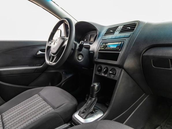 Volkswagen Polo V Рестайлинг с пробегом 2020 года, цена 1 428 000 рублей, 67732 км, седан, Автокод Объявления