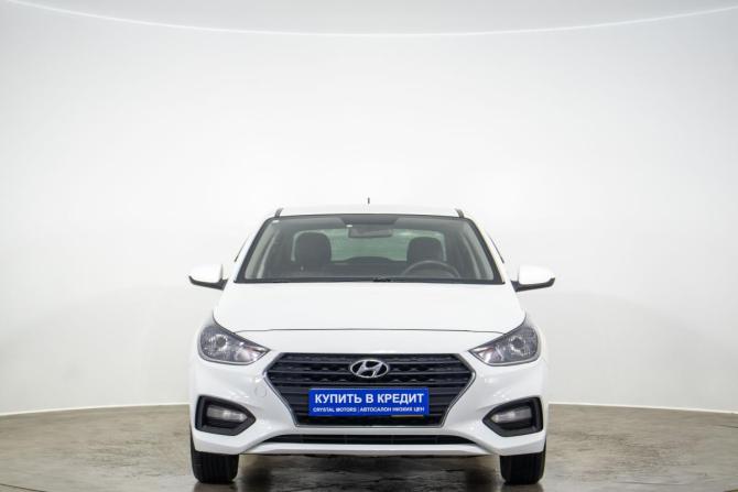 Hyundai Solaris II с пробегом 2017 года, цена 829 000 рублей, 237172 км, седан, Автокод Объявления