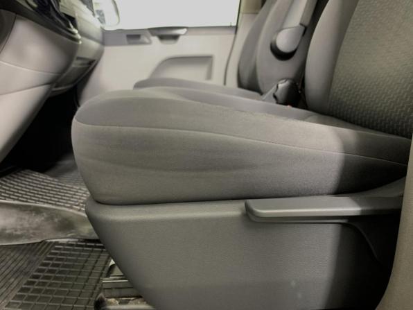 Volkswagen Caravelle T5 Рестайлинг с пробегом 2011 года, цена 1 528 000 рублей, 290000 км, минивэн, Автокод Объявления