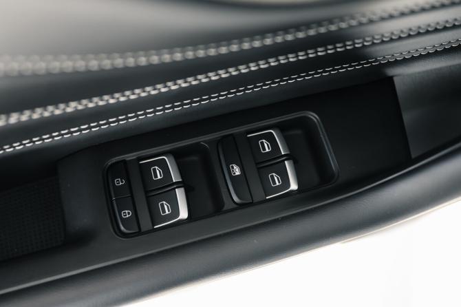 JETOUR X70 I Рестайлинг 2 с пробегом 2024 года, цена 2 050 000 рублей, 33000 км, внедорожник, Автокод Объявления