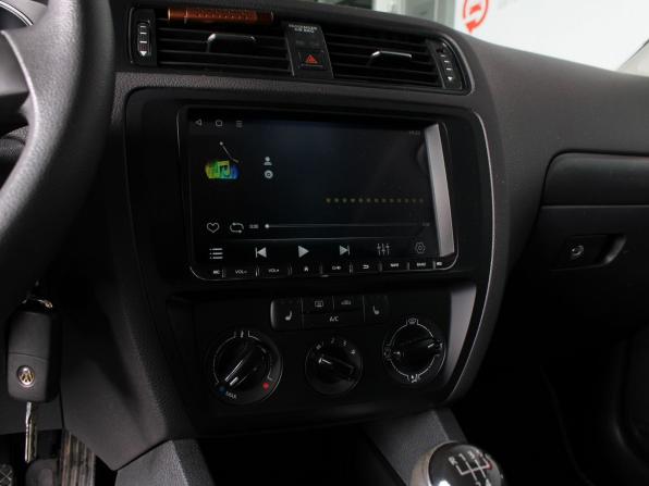 Volkswagen Jetta VI Рестайлинг с пробегом 2015 года, цена 999 000 рублей, 142700 км, седан, Автокод Объявления