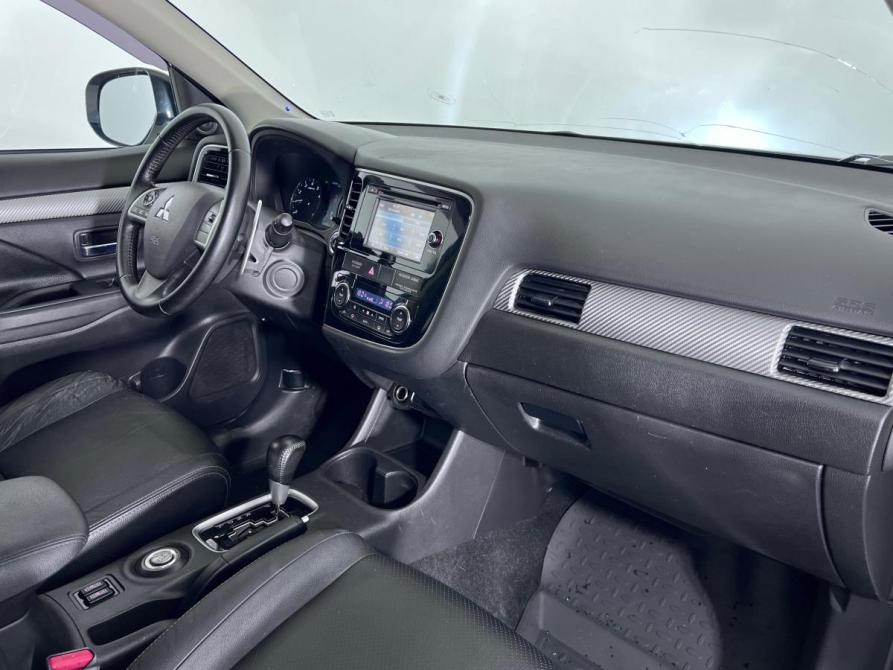 Mitsubishi Outlander III Ростов-на-Дону  - изображение 12