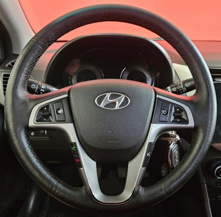 Hyundai Solaris I Рестайлинг с пробегом 2014 года, цена 815 000 рублей, 145000 км, седан, Автокод Объявления