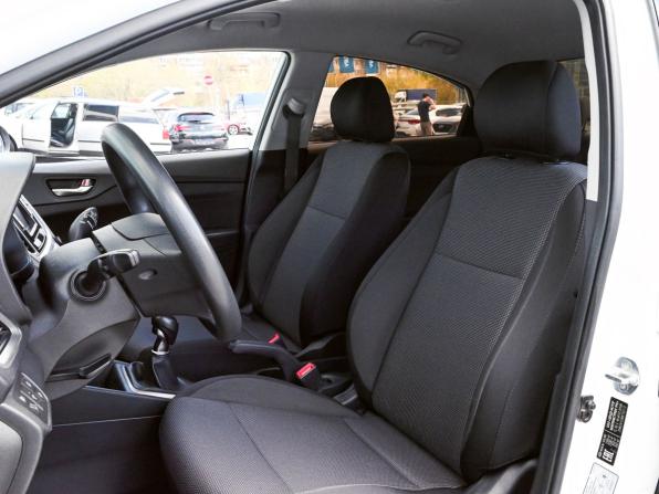 Hyundai Solaris II с пробегом 2018 года, цена 1 250 000 рублей, 111765 км, седан, Автокод Объявления