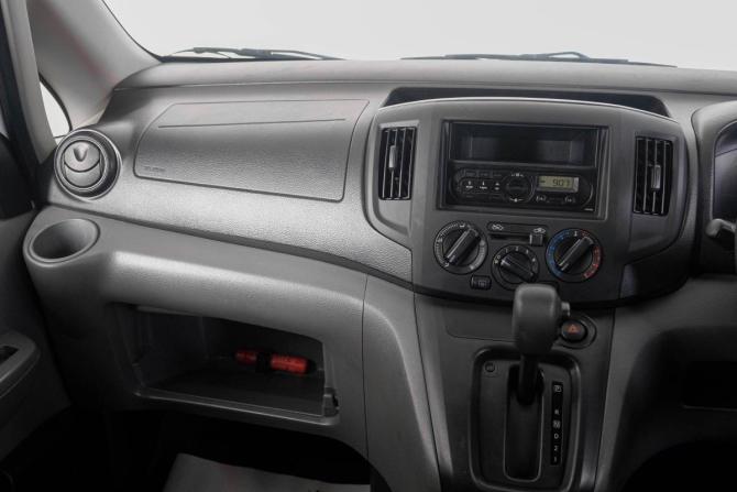 Nissan NV200 с пробегом 2018 года, цена 1 549 000 рублей, 102000 км, минивэн, Автокод Объявления