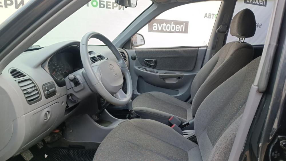 Hyundai Accent II Октябрьский  - изображение 9