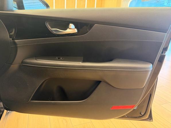 Kia Cerato IV с пробегом 2018 года, цена 1 769 000 рублей, 100000 км, седан, Автокод Объявления