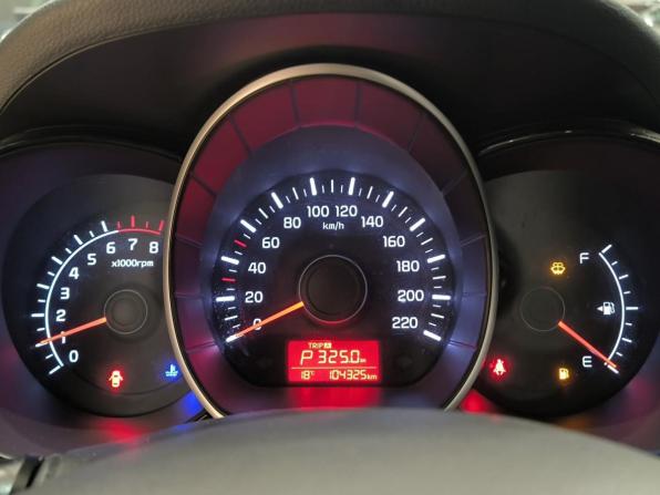 Kia Rio III Рестайлинг с пробегом 2016 года, цена 1 335 000 рублей, 104324 км, хэтчбек, Автокод Объявления