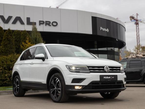 Volkswagen Tiguan II с пробегом 2018 года, цена 2 698 000 рублей, 93400 км, внедорожник, Автокод Объявления