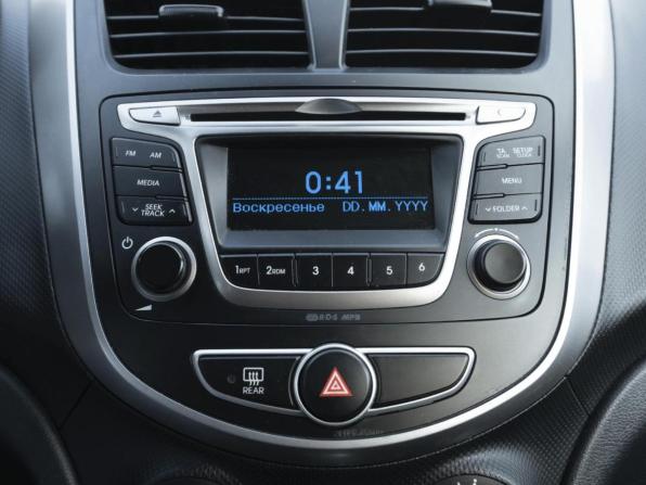 Hyundai Solaris I с пробегом 2013 года, цена 929 000 рублей, 99389 км, хэтчбек, Автокод Объявления