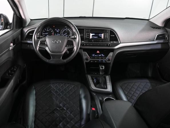 Hyundai Elantra VI (AD) с пробегом 2017 года, цена 1 649 000 рублей, 95739 км, седан, Автокод Объявления