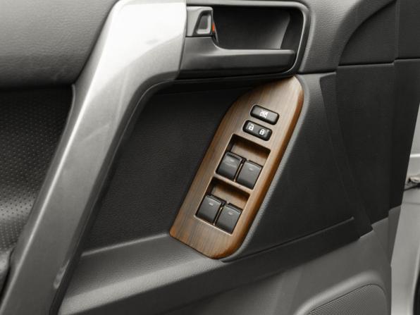 Toyota Land Cruiser Prado 150 Series с пробегом 2013 года, цена 2 990 000 рублей, 149789 км, внедорожник, Автокод Объявления