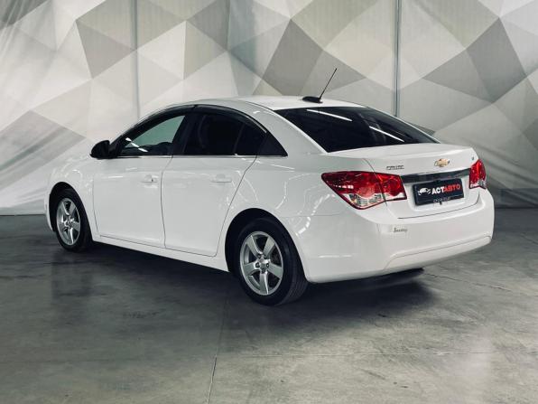 Chevrolet Cruze I Рестайлинг с пробегом 2015 года, цена 850 000 рублей, 199537 км, седан, Автокод Объявления