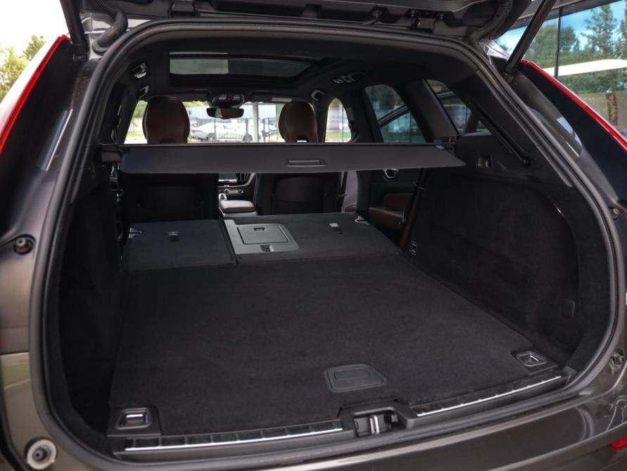 Volvo XC60 II Рестайлинг Санкт-Петербург  - изображение 38
