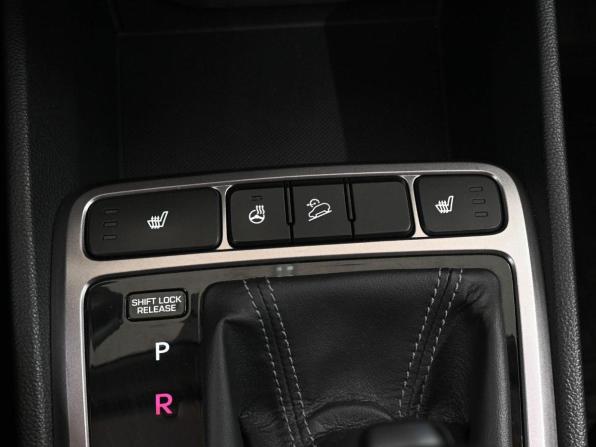 Hyundai Creta I с пробегом 2019 года, цена 1 945 000 рублей, 126680 км, внедорожник, Автокод Объявления