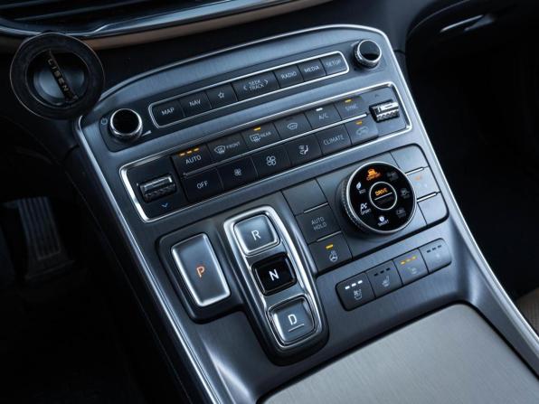 Hyundai Santa Fe IV Рестайлинг с пробегом 2021 года, цена 3 696 000 рублей, 89651 км, внедорожник, Автокод Объявления