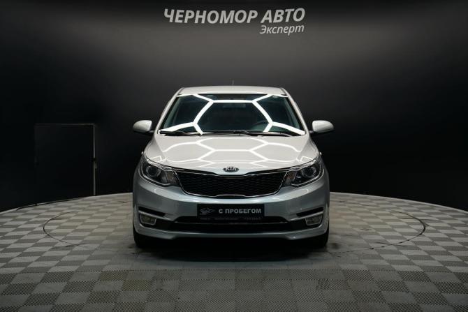 Kia Rio III Рестайлинг с пробегом 2017 года, цена 1 390 000 рублей, 59000 км, седан, Автокод Объявления