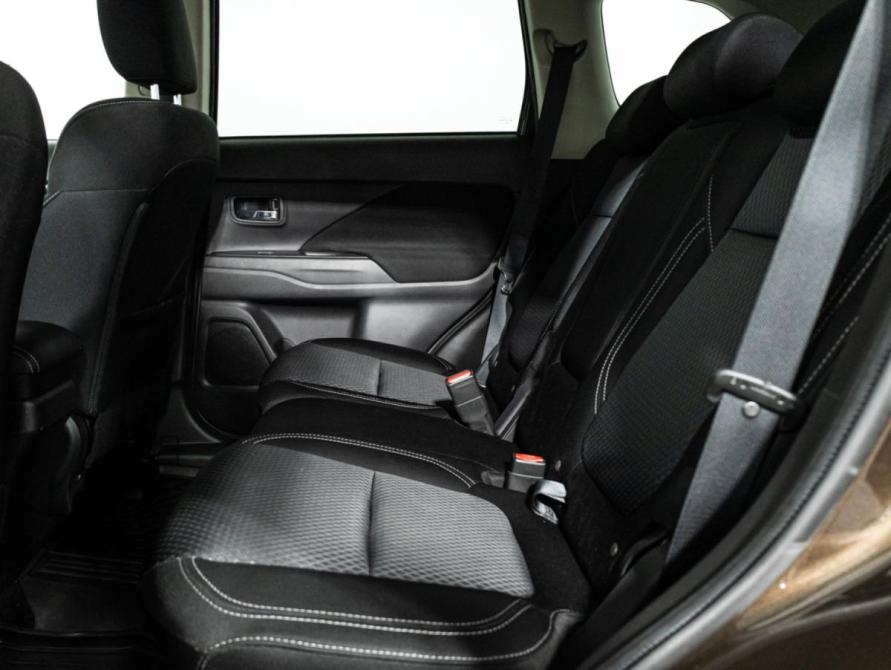 Mitsubishi Outlander III Рестайлинг 3 Санкт-Петербург  - изображение 11