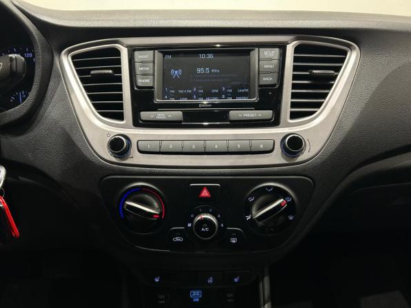 Hyundai Solaris II с пробегом 2020 года, цена 1 299 000 рублей, 106700 км, седан, Автокод Объявления