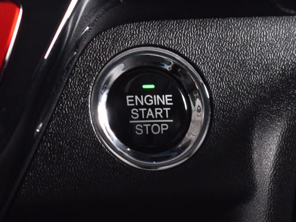 Honda Stepwgn V Рестайлинг с пробегом 2018 года, цена 2 375 995 рублей, 80752 км, минивэн, Автокод Объявления