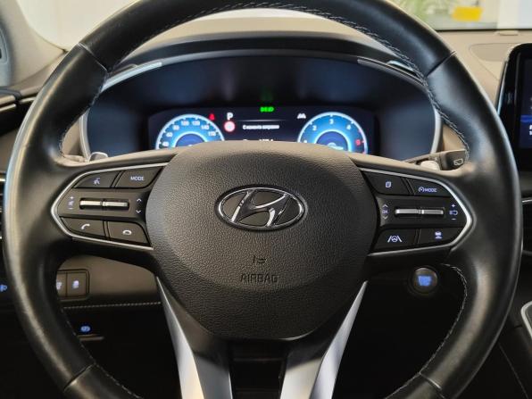 Hyundai Santa Fe IV Рестайлинг с пробегом 2022 года, цена 3 663 000 рублей, 90639 км, внедорожник, Автокод Объявления