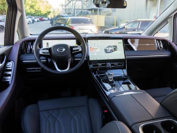 GAC M8 с пробегом 2026 года, цена 4 700 000 рублей, 53 км, минивэн, Автокод Объявления