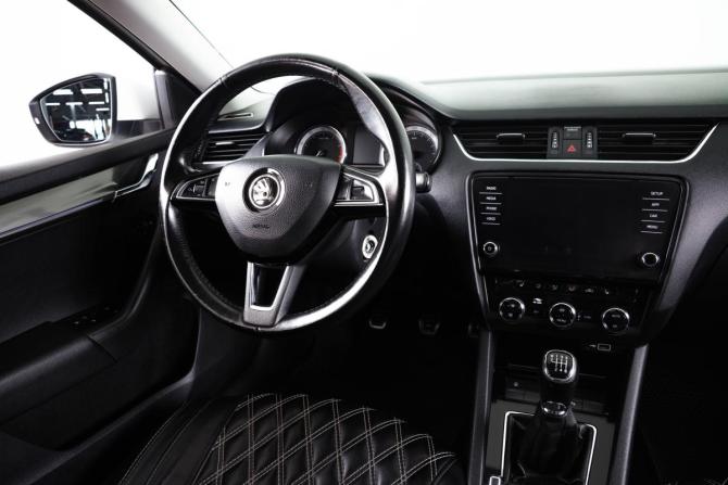 Skoda Octavia III (A7) с пробегом 2018 года, цена 1 989 000 рублей, 134912 км, лифтбек, Автокод Объявления
