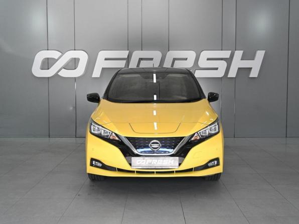 Nissan Leaf II (ZE1) с пробегом 2018 года, цена 1 685 000 рублей, 110461 км, хэтчбек, Автокод Объявления