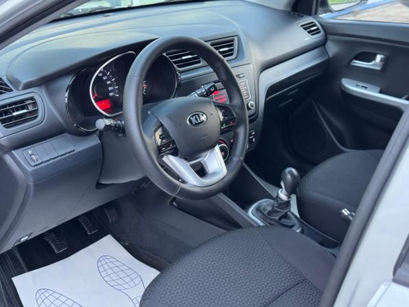 Kia Rio III с пробегом 2013 года, цена 785 000 рублей, 93800 км, хэтчбек, Автокод Объявления