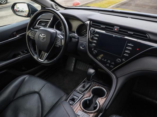 Toyota Camry VIII (XV70) с пробегом 2019 года, цена 2 649 000 рублей, 131089 км, седан, Автокод Объявления