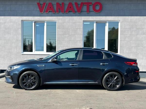 Kia Optima IV Рестайлинг с пробегом 2018 года, цена 2 060 000 рублей, 142890 км, седан, Автокод Объявления
