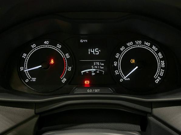 Skoda Rapid II с пробегом 2021 года, цена 1 399 000 рублей, 51410 км, лифтбек, Автокод Объявления