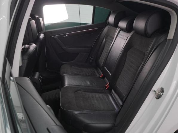 Volkswagen Passat B7 с пробегом 2012 года, цена 1 272 000 рублей, 277963 км, седан, Автокод Объявления