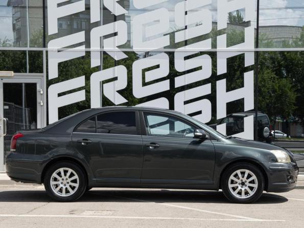 Toyota Avensis II Рестайлинг с пробегом 2006 года, цена 685 000 рублей, 411731 км, седан, Автокод Объявления