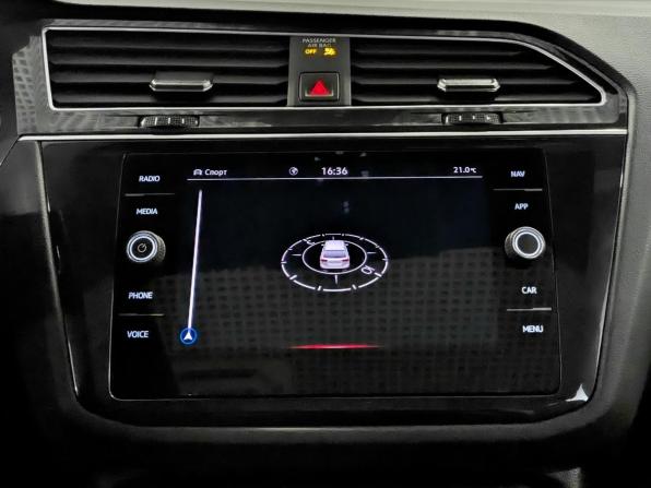 Volkswagen Tiguan II Рестайлинг с пробегом 2021 года, цена 3 615 000 рублей, 96243 км, внедорожник, Автокод Объявления
