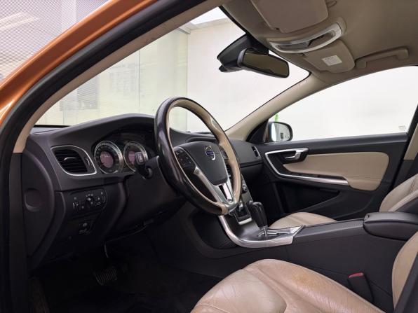 Volvo S60 II с пробегом 2012 года, цена 1 105 000 рублей, 197820 км, седан, Автокод Объявления