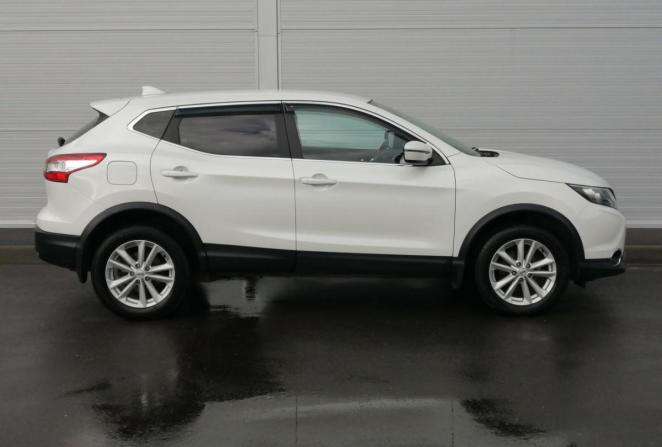 Nissan Qashqai II с пробегом 2017 года, цена 1 790 000 рублей, 85228 км, внедорожник, Автокод Объявления