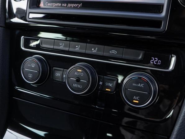 Volkswagen Golf VII с пробегом 2014 года, цена 1 600 000 рублей, 48316 км, универсал, Автокод Объявления