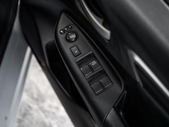Honda Fit III с пробегом 2013 года, цена 925 000 рублей, 83311 км, хэтчбек, Автокод Объявления