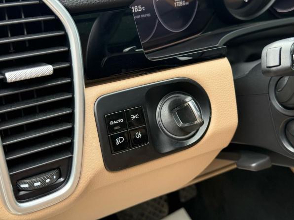 Porsche Cayenne III с пробегом 2019 года, цена 5 890 000 рублей, 97659 км, внедорожник, Автокод Объявления