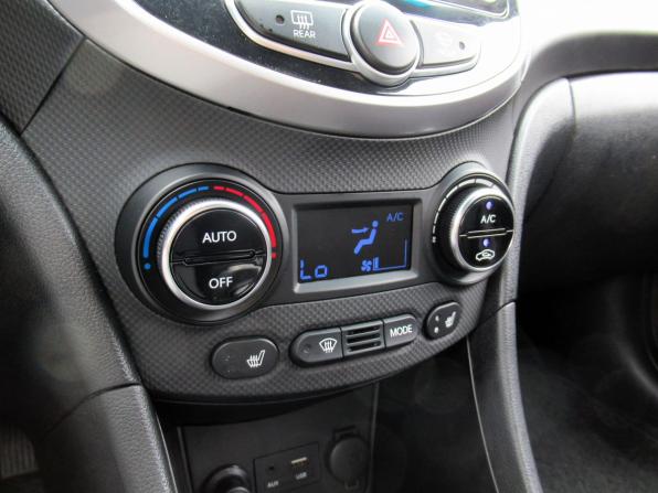 Hyundai Solaris I Рестайлинг с пробегом 2014 года, цена 1 090 000 рублей, 106506 км, седан, Автокод Объявления
